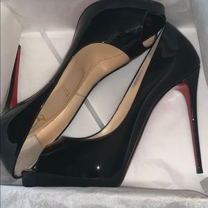 Christian Louboutin New Very Prive